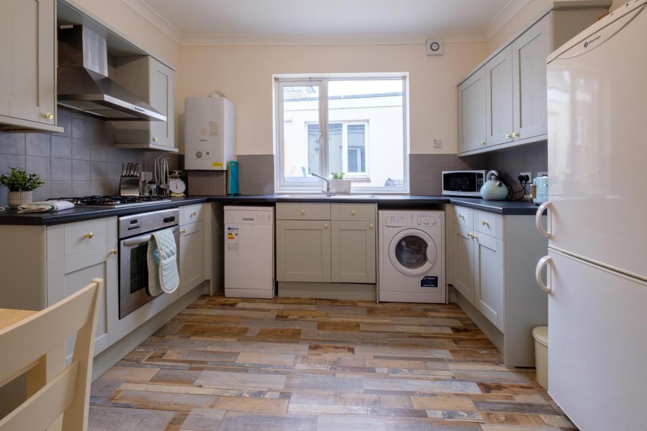 Luxury Living, Stylish Modern Apartment In The Heart Of Ryde 라이드 외부 사진